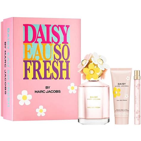 Buy Marc Jacobs Daisy Eau So Fresh 125ml Eau De Toilette 3 Piece Set Online At Chemist Warehouse®
