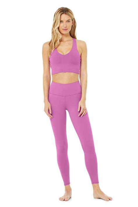 Top 8 Must Have Yoga Clothes The Fashion Daily