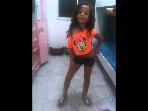 Meninas Dancando 13 Años Sikera Comenta Crianca Dancando Funk