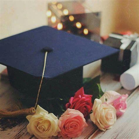 Pin By Jana Truby Blog On Graduation With Images Graduation Photography Graduation Art