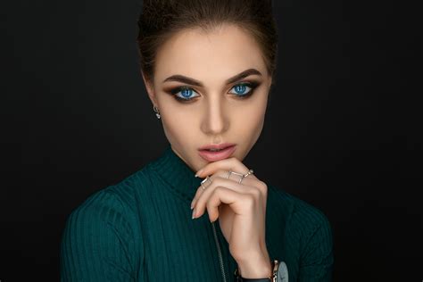 2451x1634 Face Woman Girl Model Stare Blue Eyes Wallpaper Coolwallpapersme