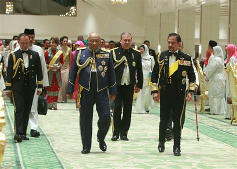 He succeeded on the death of his. Kee Hua Chee Live!: HRH SULTAN AHMAD SHAH OF PAHANG AND ...
