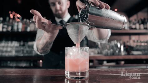 How to Strain a Cocktail - Tips & Tricks from a Bartender ...