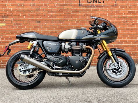 Check mileage, color, specifications & features. New 2020 Triumph Thruxton 1200 TFC Motorcycles in ...