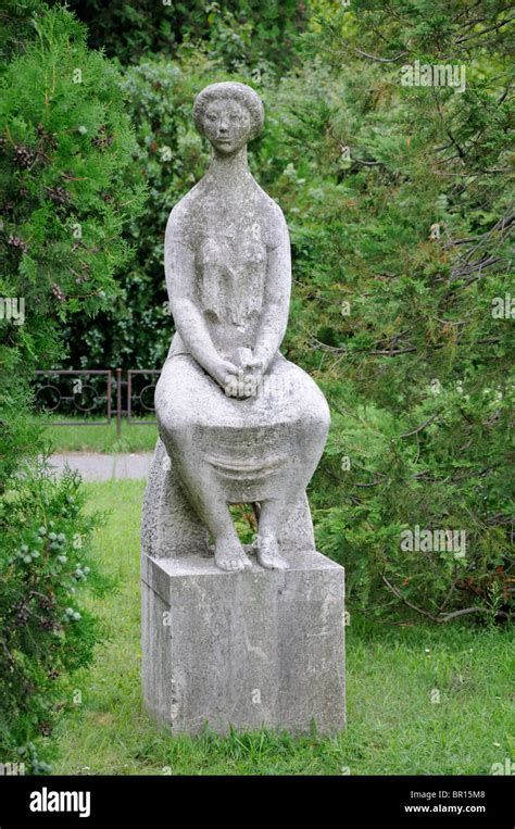 Tatabanya Hungary Statue Of A Woman Stock Photo Alamy
