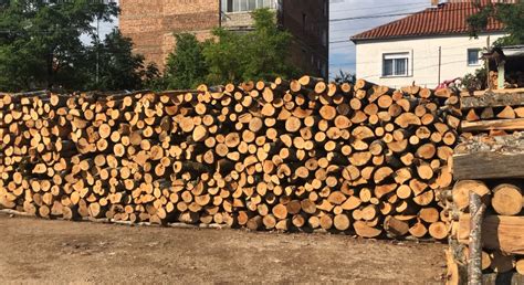 Shtrenjtohen Drutë Për Zjarr Në Korçë çmimi është Dyfishuar Vitet E