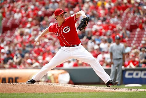 cincinnati-reds-starting-pitchers-have-a-curious-number-of-injuries-recently