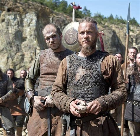 Floki And Ragnar Vikings Vikings 2 Ragnar Lothbrok Vikings Anglo