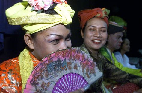 What We Can Learn From An Indonesian Ethnicity That Recognizes Five