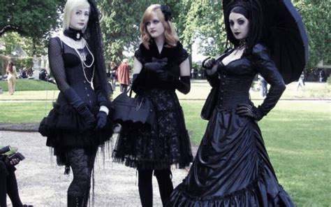 All You Need To Know About Most Popular 14 Goth Types