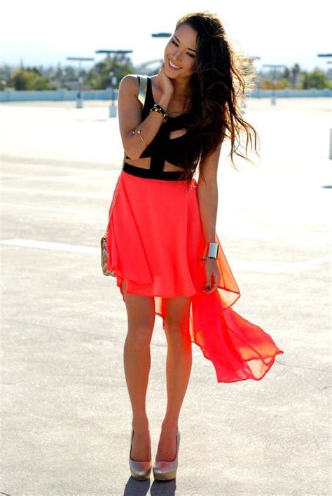 30 Stunning Crop Tops Outfit Ideas To Rock Your Style This Summer Gravetics