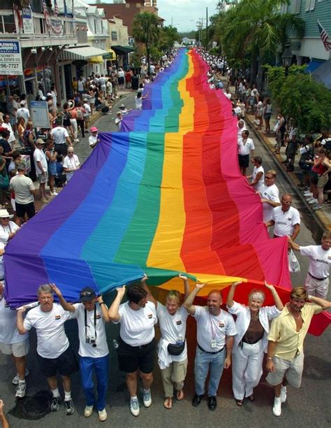 gilbert baker el creador de la bandera arcoÃ­ris del orgullo gay xtasis un foro de hombres