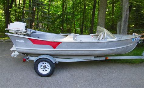 Meyers Limited Edition Tail Fins Two Tones Runabout Boat 1959 For Sale