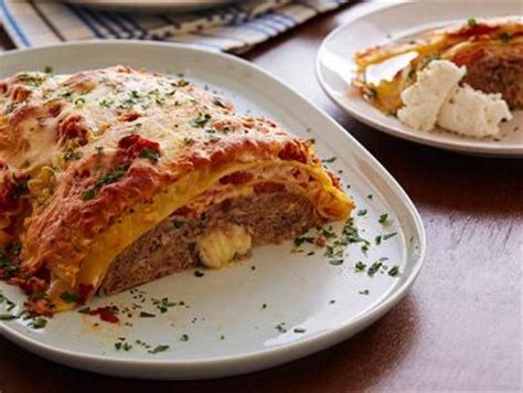 What happens when you combine the flavors of a juicy bacon cheeseburger with classic meatloaf? Meatloaf Recipe | Ree Drummond | Food Network