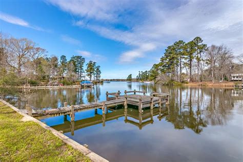 Lake Marion Waterfront In Manning Dock In 2020 Lakefront Homes