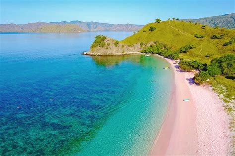 17 Best Pink Sand Beaches In The World Planetware