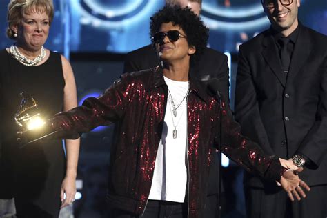 Phones Locked Up During Bruno Mars Concert On Las Vegas