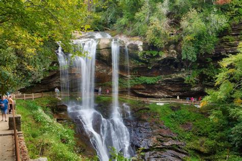 The Best Spring Waterfall Hikes In Western North Carolina Avalon