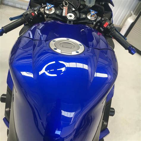 Erasadent Yamaha Yzf R1 Fuel Tank Repaired