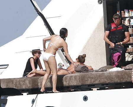 Michelle Rodriguez In A Bikini In Saint Tropez Celebmafia Sexiezpicz