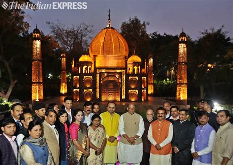 From Eiffel Tower To Taj Mahal Delhi Gets Its Own Wonders Of The World Park India News News