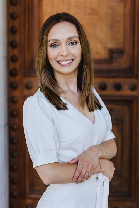 Allison Gonzalez - NAI CIR - Sales & Leasing of Commercial Real Estate