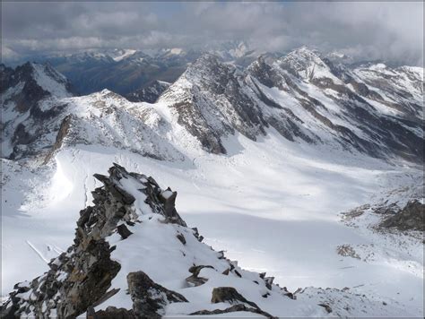 Wallpaper Mountainous Landforms Mountain Range Ridge Massif Sky