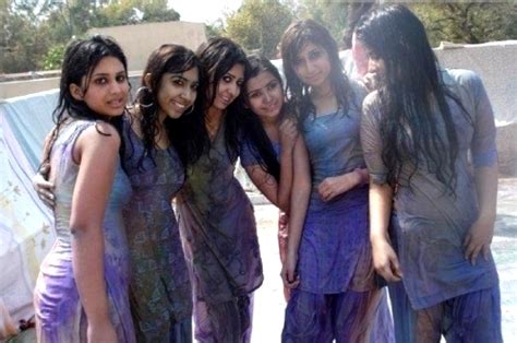 online picture gallery pakistani girls hostel