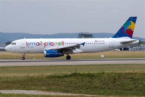 Sp Hah Small Planet Airlines Poland Airbus A320 233 Basl Flickr