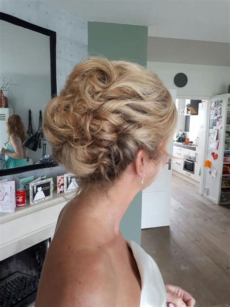 Https Hairclusief Nl Bridalhair Bruidskapsel Bruidsmakeup Aan Huis