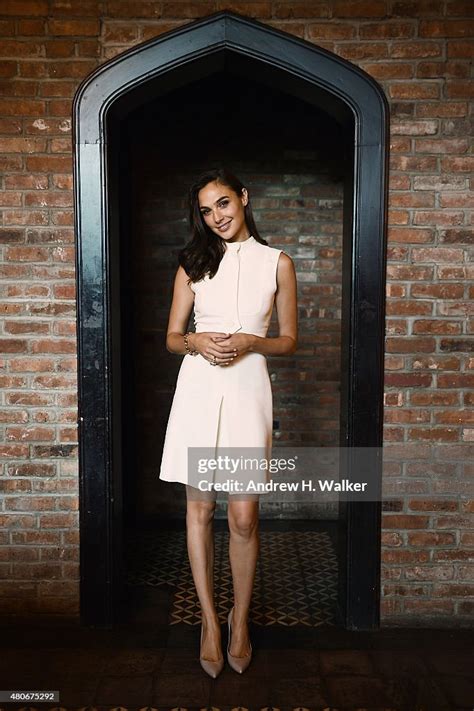 Actress Gal Gadot Attends The Gucci Bamboo Fragrance Launch On July Foto Di Attualità Getty