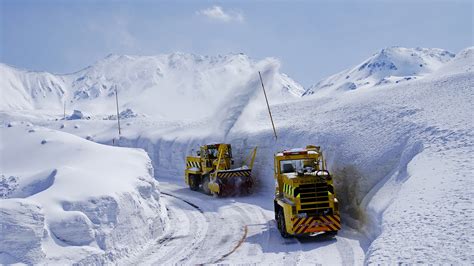 ‘roof Of Japan 17 Meter Deep Snow Corridor Sri Sutra