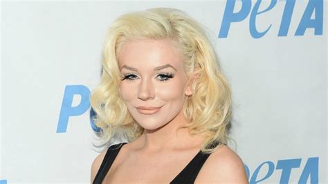 Courtney Stodden Says She Feels Free After Divorcing Doug Hutchinson