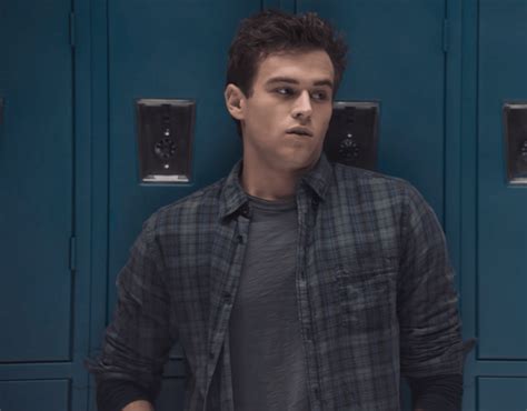 Justin Foley 13 Reasons Why Wallpapers Wallpaper Cave