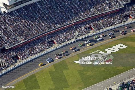 Daytona 500 2015 Photos And Premium High Res Pictures Getty Images