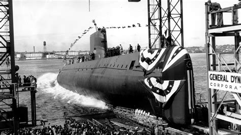 uss nautilus ssn 571 being launched on 21 january 1954 r submarines