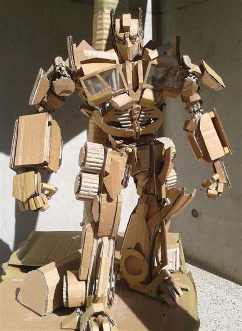 These are not my original files. Cardboard Iron Man Suit by the Taiwanese Tony Stark, 鍾凱翔 ...