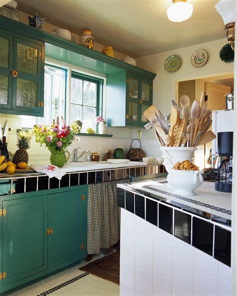 Martha Stewart Decorating Above Kitchen Cabinets Astonishing Countryliving