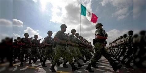 En venezuela, también se rinde homenaje a todas las figuras masculinas que hayan jugado el papel de padre, como. 19 de Febrero, día del Ejército Mexicano - Megalópolis