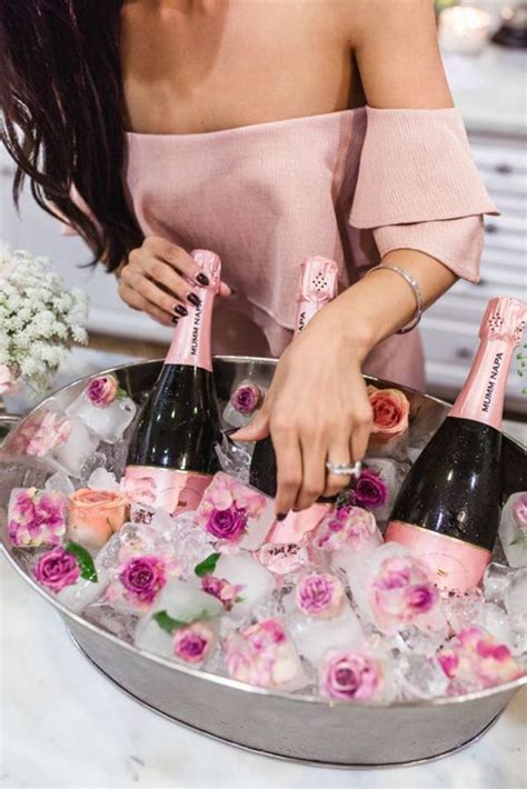 Decoração De Gelo Com Rosas E Flores Acho Tendência Festa De Chá De Cozinha Ideias Para Chá