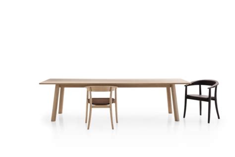 Belle And Bull Chair And Table Naoto Fukasawa Design