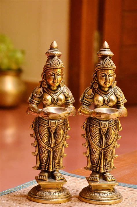 How to light #lamp in pooja room at home. Deepa Lakshmi/ Paavai vilakku in 2020 | Photo, video ...