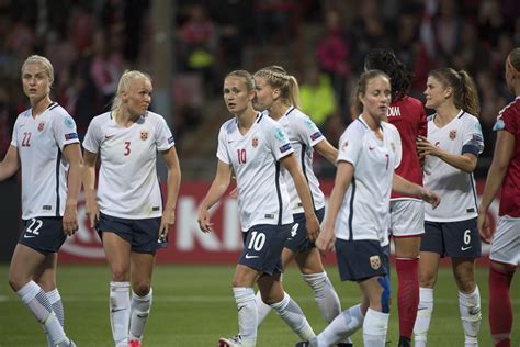 Norwegian Fa To Pay Mens And Womens National Teams Equally