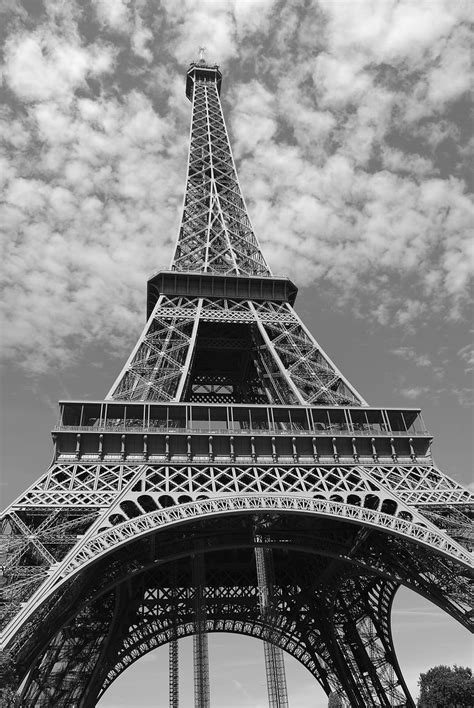 Moving On From Paris Eiffel Tower Graphy Eiffel Tower Eiffel Tower