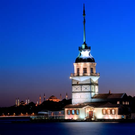 Maiden Tower In Turkey A Legendary Home Of A Princess Boomsbeat