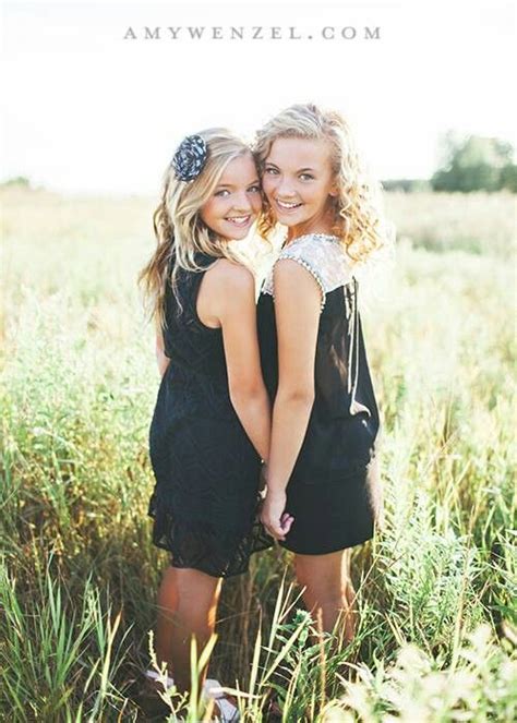 Sister Pose Love This Also Great For Best Friends And Bride And Maid Of Honor Sisters