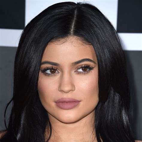 kylie jenner s makeup artist ariel tejada shows you how to pencil and fill in eyebrows glamour