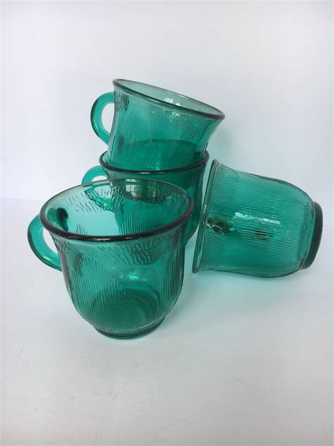 Set Of Four 4 Green Forte Crisa Mugs Mexican Glass Tea Cup Etsy Mexican Glass Glass Tea