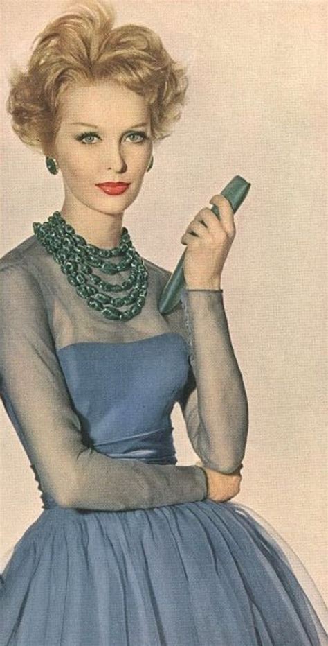 ~sara Thom Vogue 1960 Fashion 1960s Fashion Retro Fashion