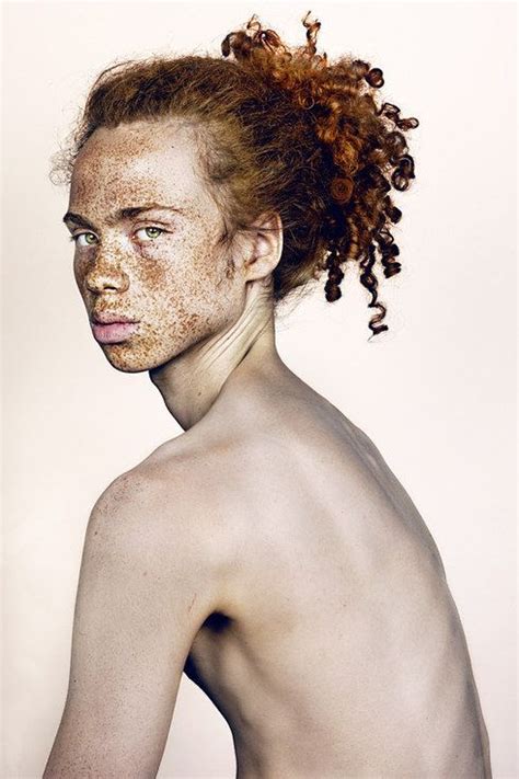 These Portraits Celebrate The Joy Of Having Freckles Portrait Freckles Face